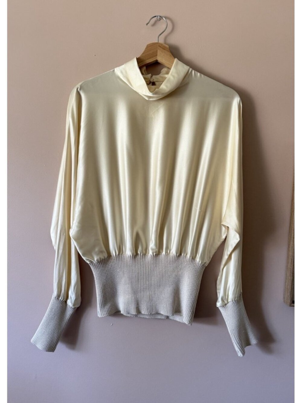 Vintage Linda Allard Ellen Tracy 100% Silk Charmeuse Mock Neck Ivory Top Cottage